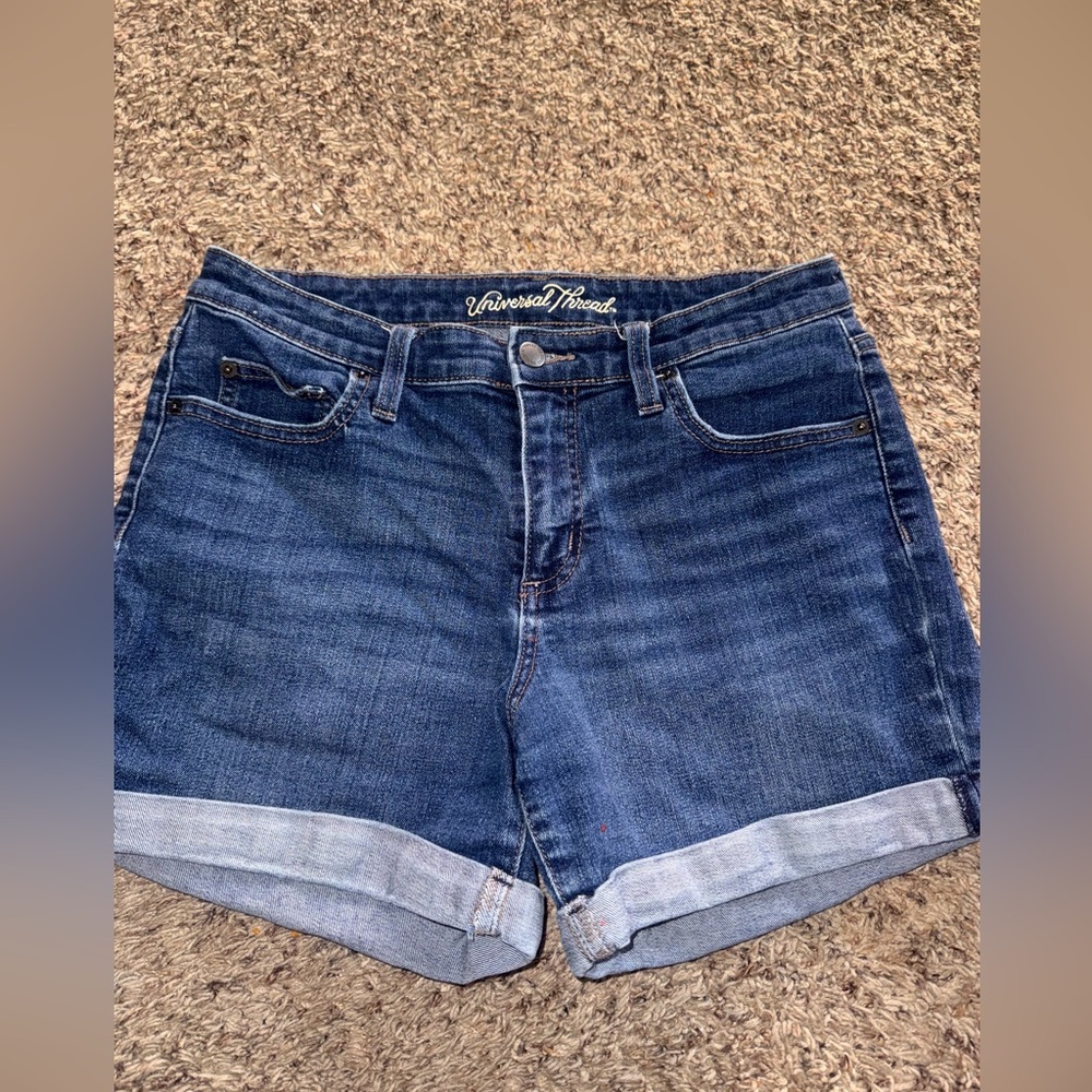 Universal Thread Midrise Boyfriend denim  Shorts. Size 6